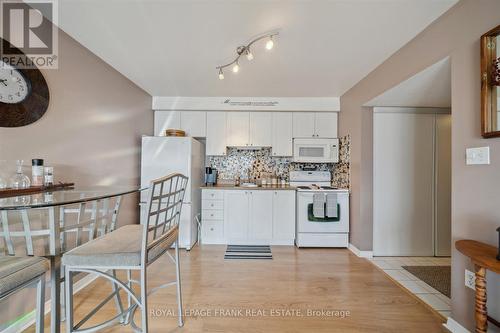 16 - 1 Testa Road, Uxbridge, ON - Indoor Photo Showing Kitchen