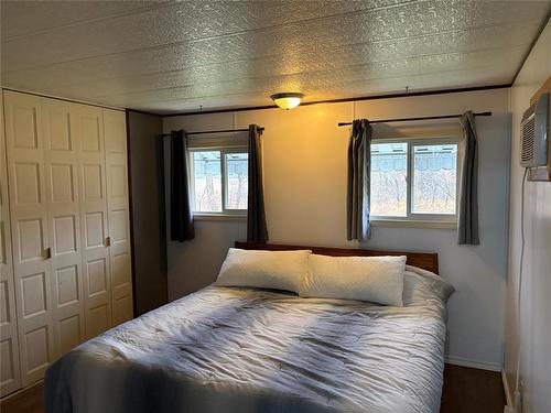 275 Alice Avenue, Miniota, MB - Indoor Photo Showing Bedroom