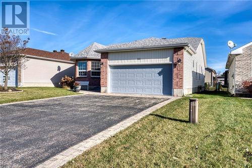 Side view ... - 51 Decaria Boulevard, Perth, ON - Outdoor