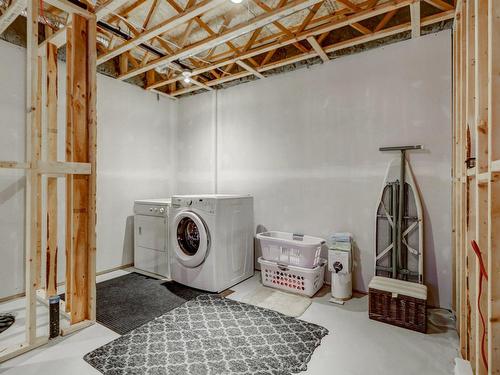 Bathroom - 154 Rue Grandmaison, Mont-Blanc, QC - Indoor Photo Showing Laundry Room