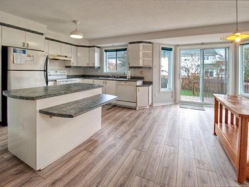 Dining room - 6 Rue Guilford-Booth, Gatineau (Aylmer), QC - Indoor Photo Showing Kitchen