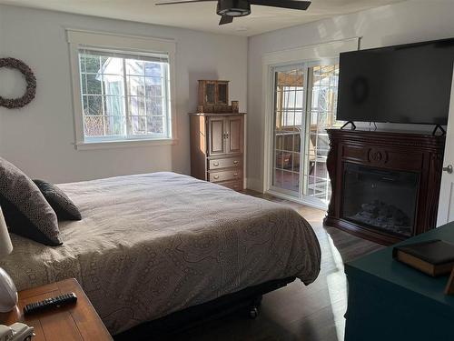 3325 Kam Current Road, Thunder Bay ( Kaministiquia ), ON - Indoor Photo Showing Bedroom