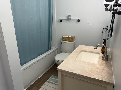 3325 Kam Current Road, Thunder Bay ( Kaministiquia ), ON - Indoor Photo Showing Bathroom