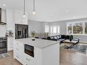 1825 Rosslyn Road, Thunder Bay, ON  - Indoor Photo Showing Kitchen With Upgraded Kitchen 