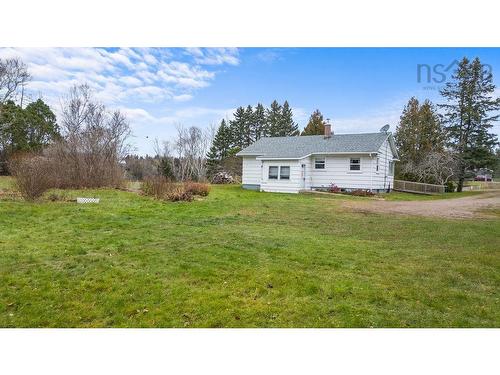 686 Highway 204, Brookdale, NS 