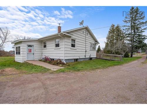 686 Highway 204, Brookdale, NS 