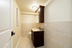 Powder room - 