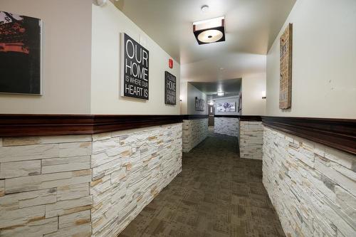 Hall d'entrÃ©e - 307-5700 Av. Victoria, Montréal (Côte-Des-Neiges/Notre-Dame-De-Grâce), QC - Indoor Photo Showing Other Room