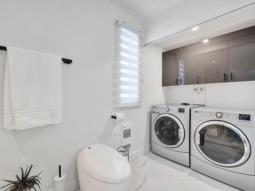 Salle de bains - 8990 Place Rodier, Brossard, QC - Indoor Photo Showing Laundry Room