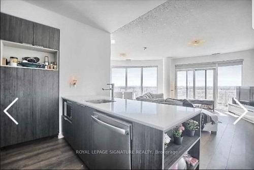 617-2520 Eglinton Ave W, Mississauga, ON - Indoor Photo Showing Kitchen With Upgraded Kitchen