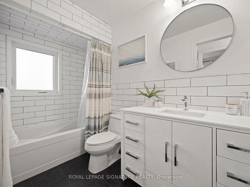 16 Stanley Ave, Toronto, ON - Indoor Photo Showing Bathroom