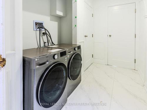 2218 Cliff Rd, Mississauga, ON - Indoor Photo Showing Laundry Room