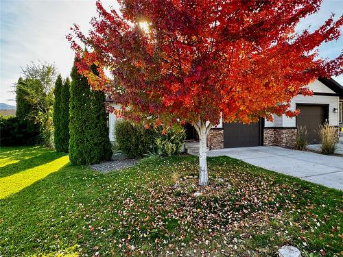 712 Ruston Road, Kelowna, BC - Outdoor