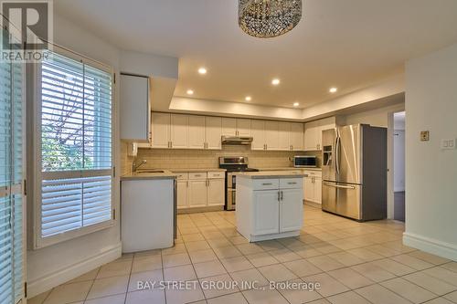 2049 Grand Boulevard, Oakville, ON - Indoor Photo Showing Kitchen With Stainless Steel Kitchen