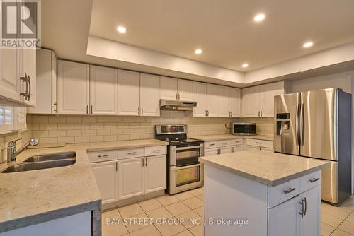 2049 Grand Boulevard, Oakville, ON - Indoor Photo Showing Kitchen With Stainless Steel Kitchen With Double Sink