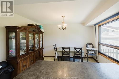 68 Argyle Crescent, Chatham, ON - Indoor Photo Showing Dining Room