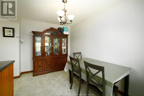 68 Argyle Crescent, Chatham, ON - Indoor Photo Showing Dining Room