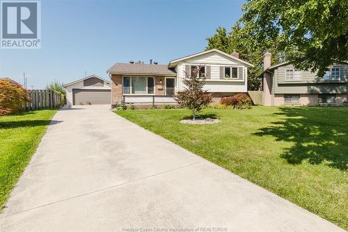 68 Argyle Crescent, Chatham, ON - Outdoor With Facade