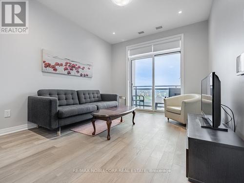 516 - 50 Kaitting Trail, Oakville, ON - Indoor Photo Showing Living Room