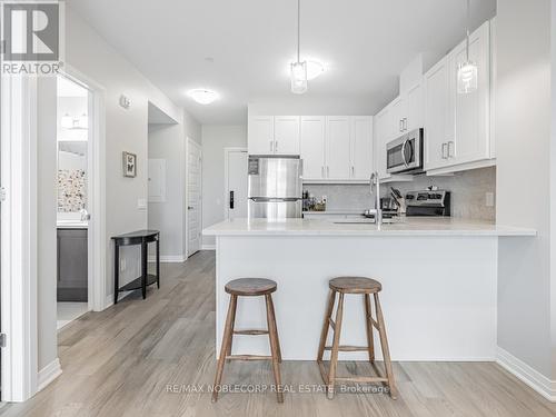 516 - 50 Kaitting Trail, Oakville, ON - Indoor Photo Showing Kitchen