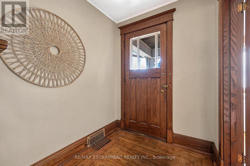 274 Edgemont Street S, Hamilton, ON - Indoor Photo Showing Other Room