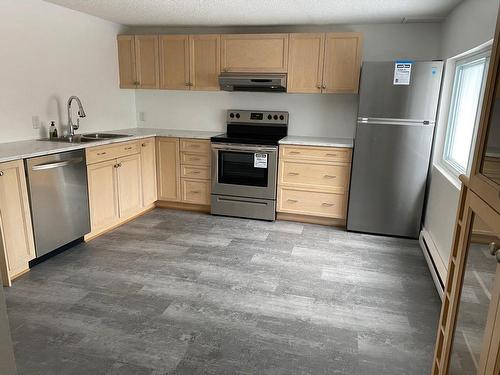 Logement - 264 Rue Champlain, Gatineau (Hull), QC - Indoor Photo Showing Kitchen