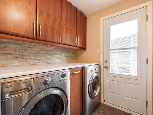 Salle de lavage - 3045 Rue Michaud, Brossard, QC - Indoor Photo Showing Laundry Room