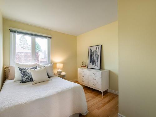 Chambre Ã Â coucher - 3045 Rue Michaud, Brossard, QC - Indoor Photo Showing Bedroom