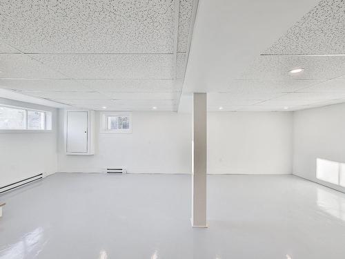 Salle familiale - 775 47E Avenue, Saint-Jérôme, QC - Indoor