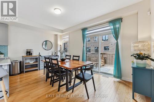 2528 Castlegate Crossing, Pickering, ON - Indoor Photo Showing Dining Room