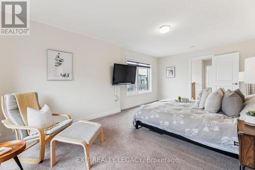 2528 Castlegate Crossing, Pickering, ON - Indoor Photo Showing Bedroom