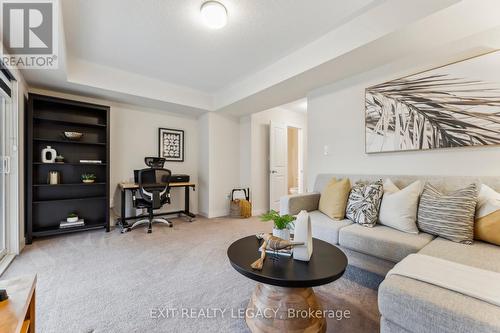 2528 Castlegate Crossing, Pickering, ON - Indoor Photo Showing Living Room