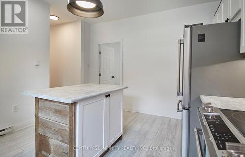 7222 Hwy 35, Kawartha Lakes (Coboconk), ON - Indoor Photo Showing Kitchen