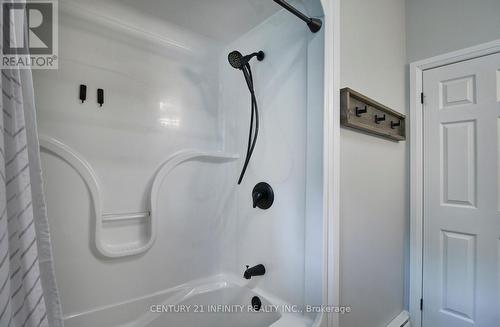 7222 Hwy 35, Kawartha Lakes (Coboconk), ON - Indoor Photo Showing Bathroom