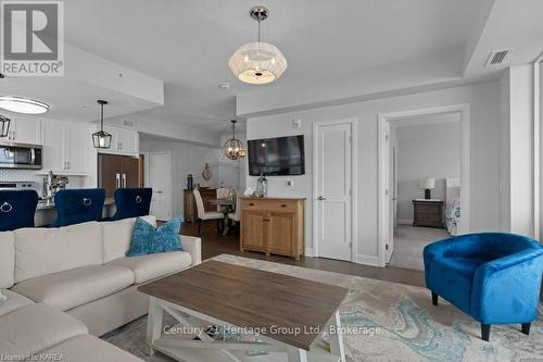 306 - 129 South Street, Gananoque, ON - Indoor Photo Showing Living Room