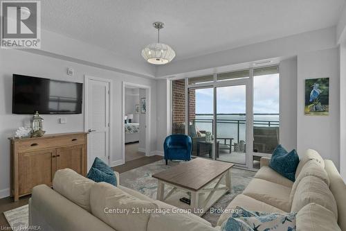 306 - 129 South Street, Gananoque, ON - Indoor Photo Showing Living Room