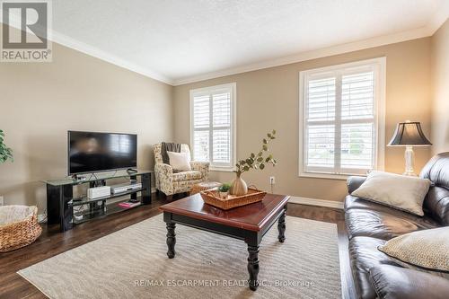 43 Brantwood Park Road, Brantford, ON - Indoor Photo Showing Living Room