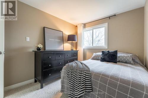 43 Brantwood Park Road, Brantford, ON - Indoor Photo Showing Bedroom