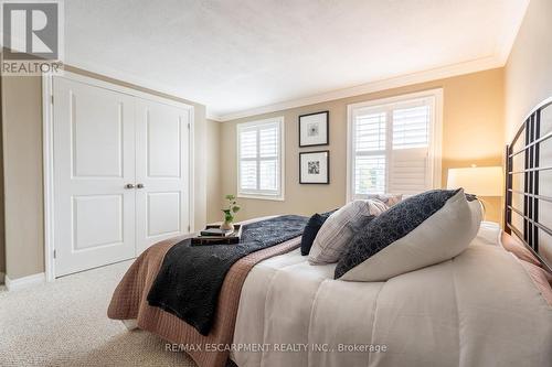 43 Brantwood Park Road, Brantford, ON - Indoor Photo Showing Bedroom