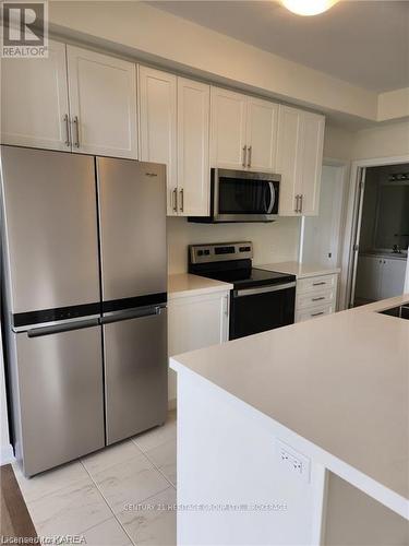 12 Oakmont Drive, Loyalist (Bath), ON - Indoor Photo Showing Kitchen