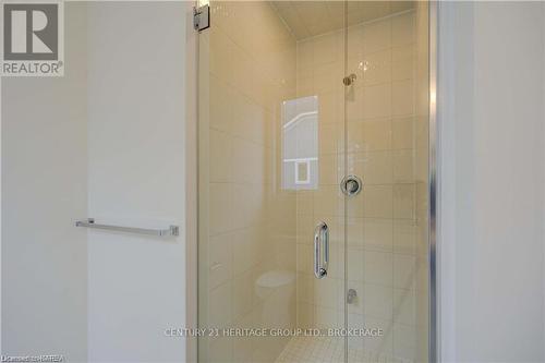 12 Oakmont Drive, Loyalist (Bath), ON - Indoor Photo Showing Bathroom