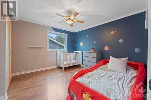 65 Hawley Crescent, Ottawa, ON - Indoor Photo Showing Bedroom