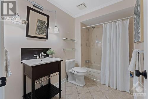 65 Hawley Crescent, Ottawa, ON - Indoor Photo Showing Bathroom