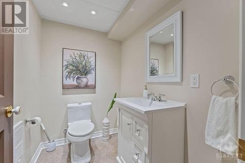 65 Hawley Crescent, Ottawa, ON - Indoor Photo Showing Bathroom