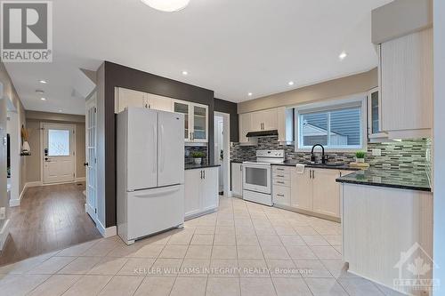 65 Hawley Crescent, Kanata (9004 - Kanata - Bridlewood), ON - Indoor Photo Showing Kitchen With Upgraded Kitchen