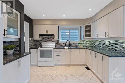 65 Hawley Crescent, Kanata (9004 - Kanata - Bridlewood), ON - Indoor Photo Showing Kitchen