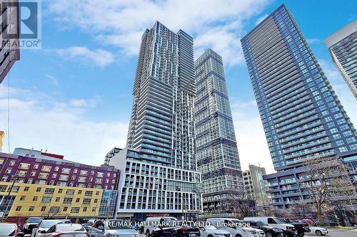 934 - 251 Jarvis Street, Toronto, ON - Outdoor With Facade