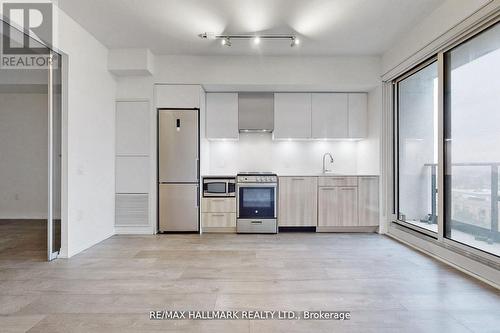 934 - 251 Jarvis Street, Toronto, ON - Indoor Photo Showing Kitchen