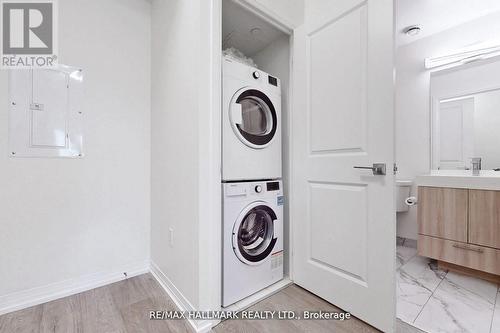 934 - 251 Jarvis Street, Toronto, ON - Indoor Photo Showing Laundry Room