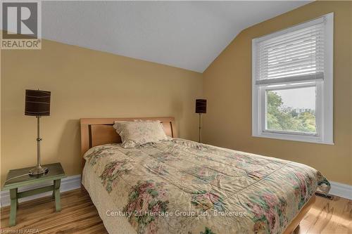 370 Stone Street, Gananoque (821 - Gananoque), ON - Indoor Photo Showing Bedroom